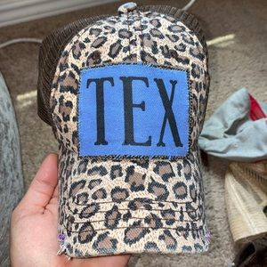 Never used, has cute rhinestone details